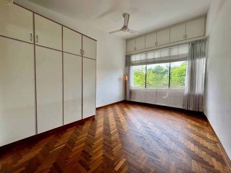 TANGLIN HILL CONDOMINIUM 7