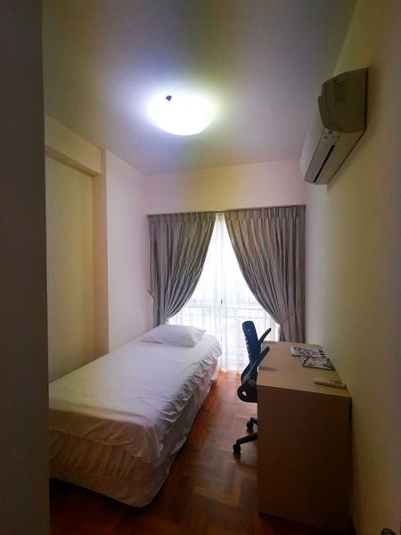 THE BENCOOLEN 12