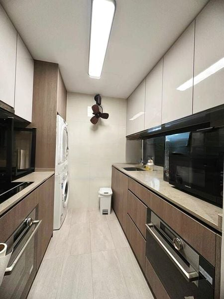 AVENUE SOUTH RESIDENCE 10