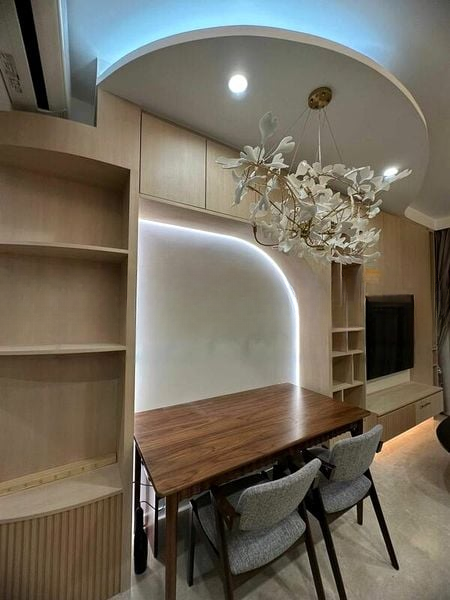 AVENUE SOUTH RESIDENCE 12