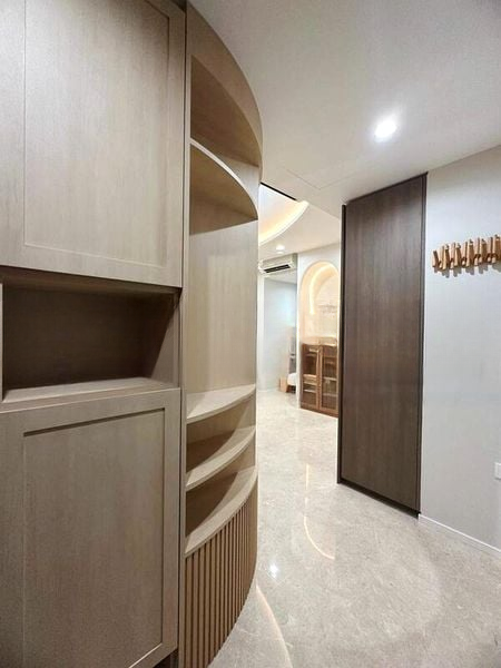 AVENUE SOUTH RESIDENCE 11