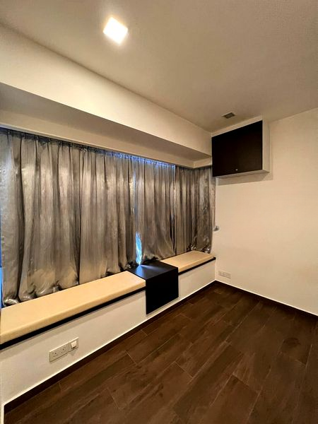 REGENCY SUITES 8