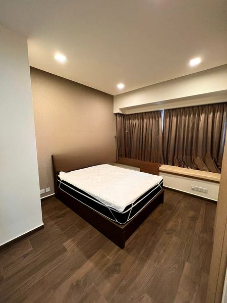 REGENCY SUITES 7