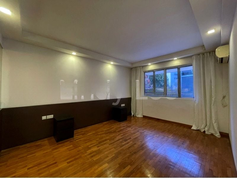 LOYANG TOWNHOUSES 10