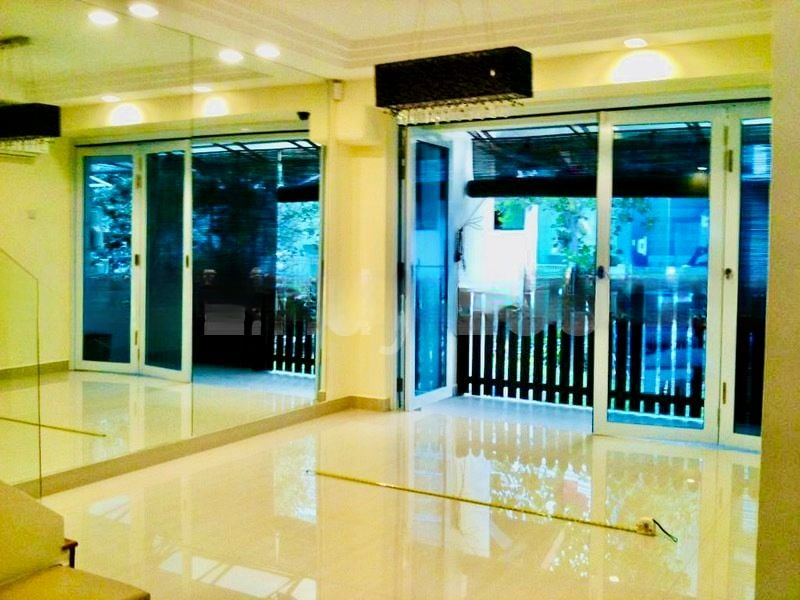 LOYANG TOWNHOUSES 15