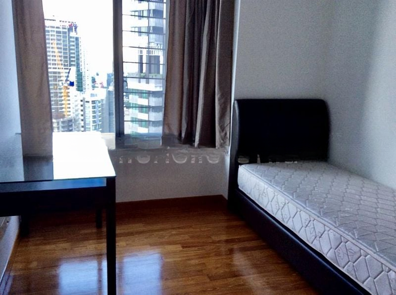 RESIDENCES @ EVELYN 6