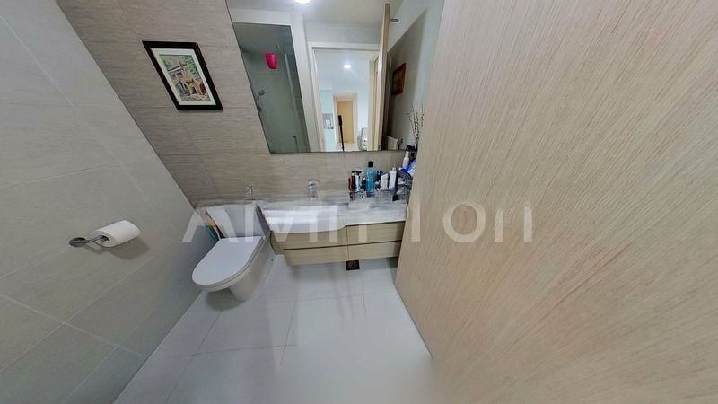 THE LAKEFRONT RESIDENCES 12