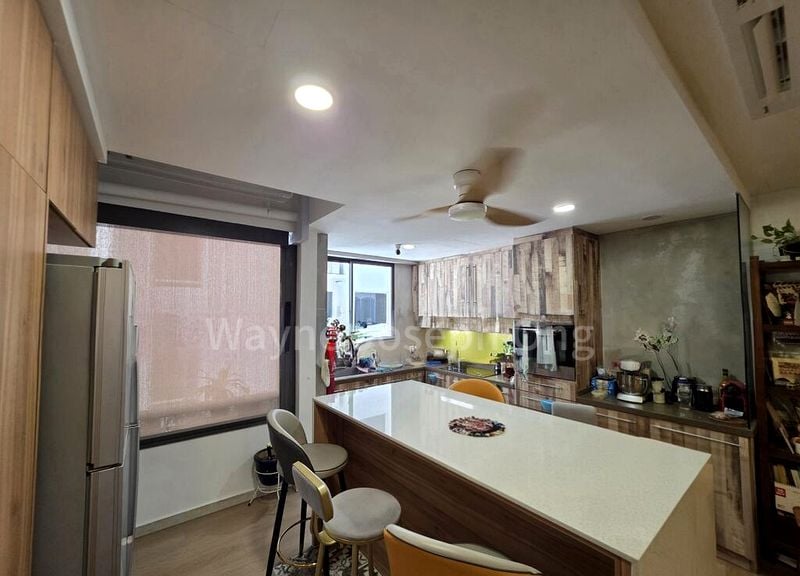 CENTRAL GREEN CONDOMINIUM 11