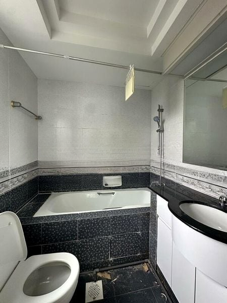 ROYAL PALM MANSIONS 7