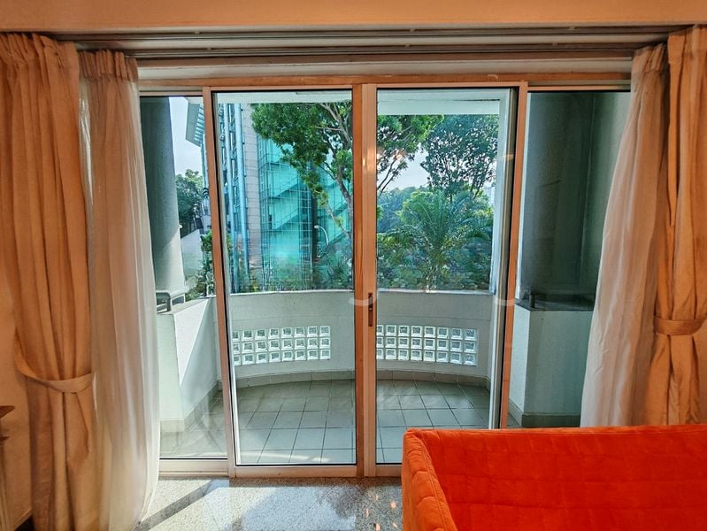 ROYAL PALM MANSIONS 6