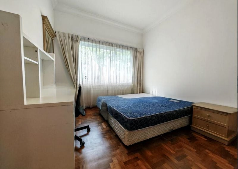 ROYAL PALM MANSIONS 4