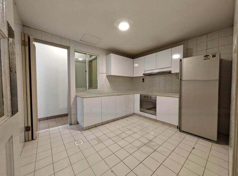 ROYAL PALM MANSIONS 9