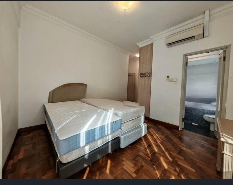 ROYAL PALM MANSIONS 5