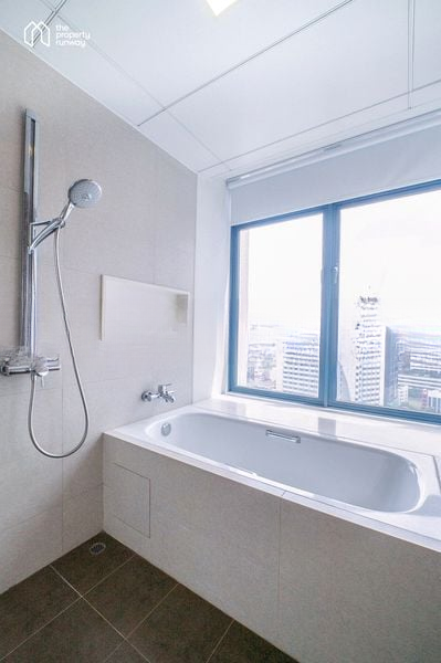 CITY SQUARE RESIDENCES 8