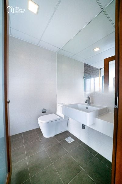 CITY SQUARE RESIDENCES 7