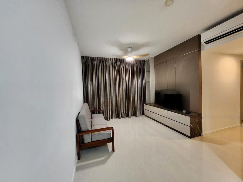 TREASURE AT TAMPINES 6