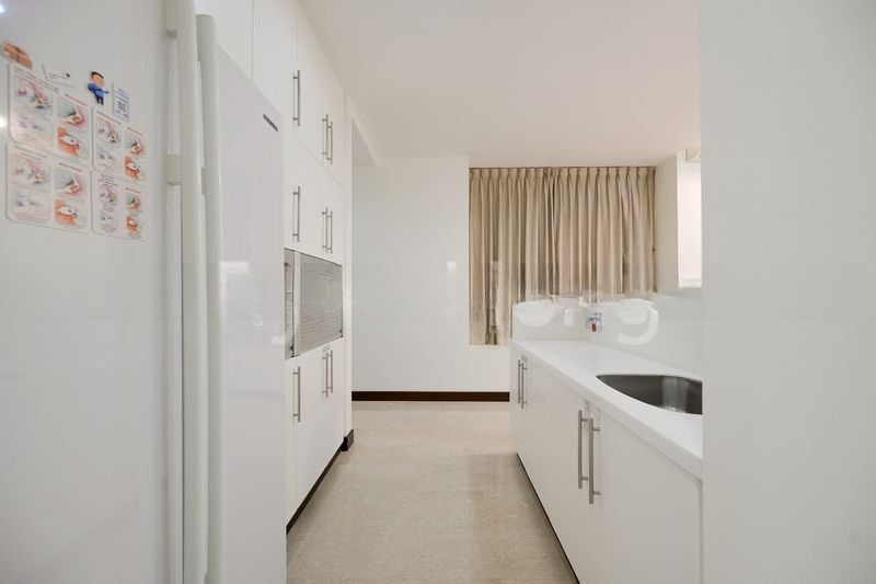 WATERMARK ROBERTSON QUAY 10