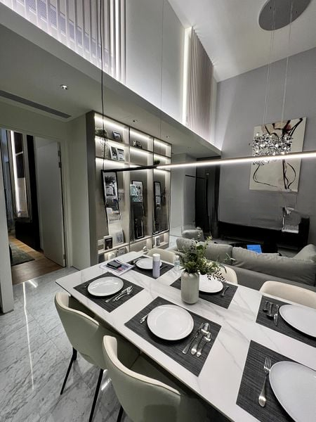 SLOANE RESIDENCES 2