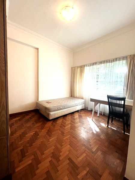 ROYAL PALM MANSIONS 6