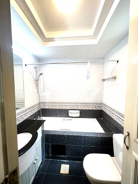 ROYAL PALM MANSIONS 11