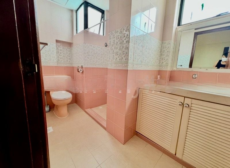 KENSINGTON PARK CONDOMINIUM 9
