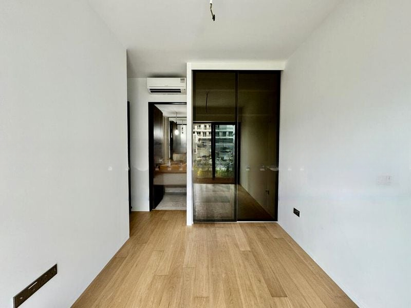 THE REEF AT KING'S DOCK 2