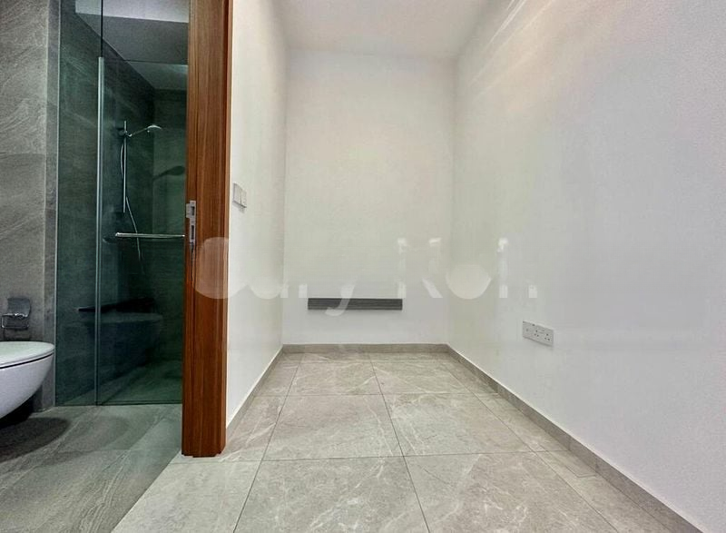 STIRLING RESIDENCES 4