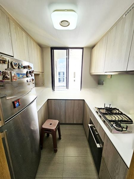 WESTWOOD RESIDENCES 4