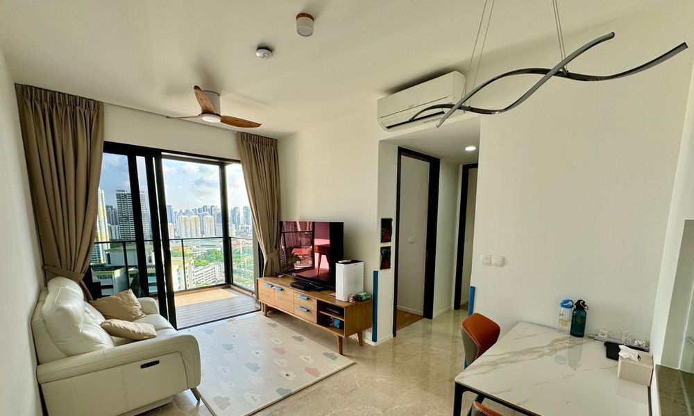 AVENUE SOUTH RESIDENCE 6