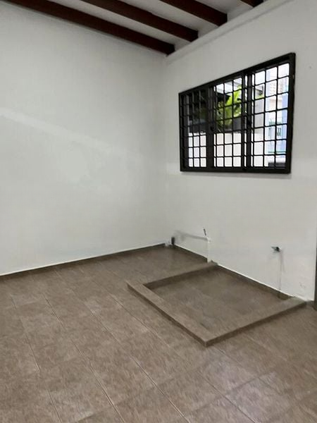 SIMON PLAZA 1