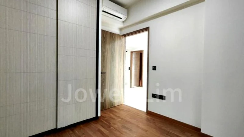 COASTLINE RESIDENCES 14