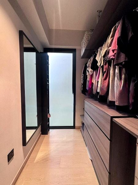 RIVERPARC RESIDENCE 1