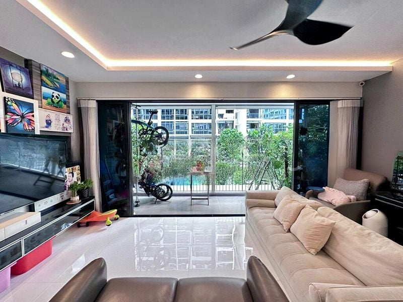 RIVERPARC RESIDENCE 2