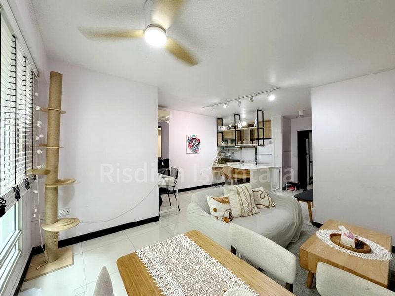 BT BATOK WEST AVE 6 14