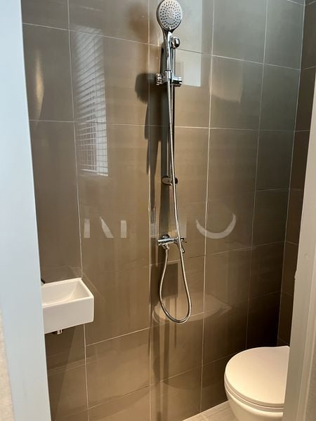 THE LAKEGARDEN RESIDENCES 8