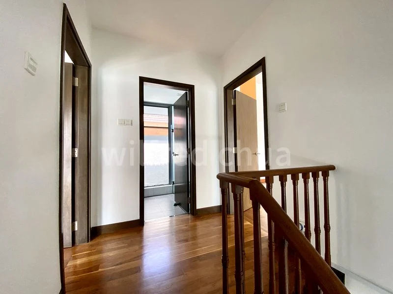 WATERMARK ROBERTSON QUAY 8