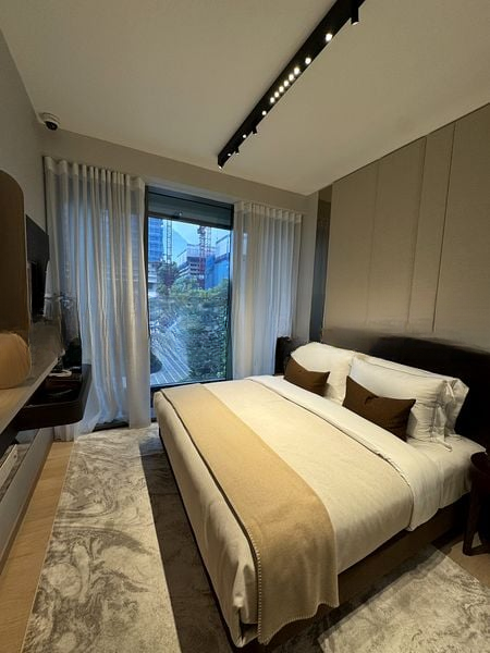 UNION SQUARE RESIDENCES 15