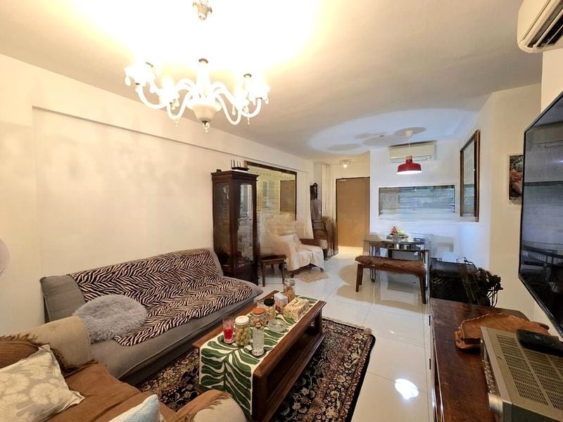 UPP SERANGOON CRES 11