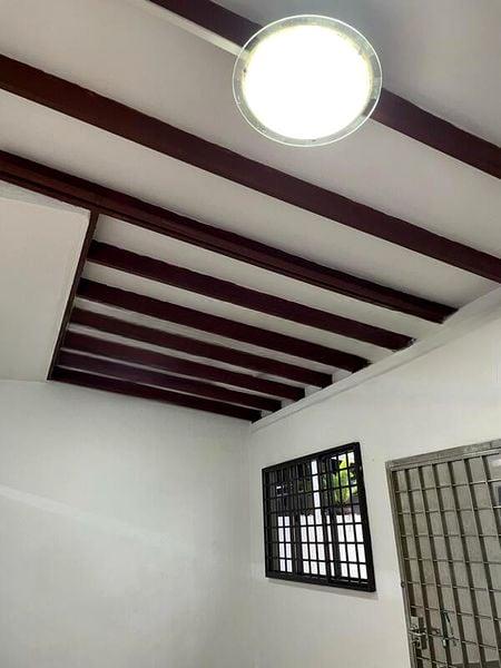 SIMON PLAZA 6