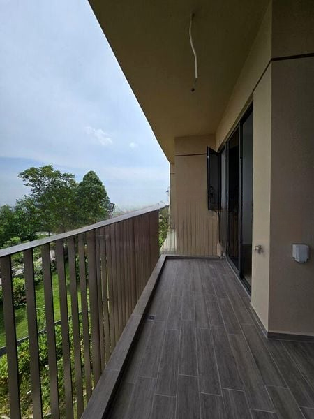 THE WATERGARDENS AT CANBERRA 5