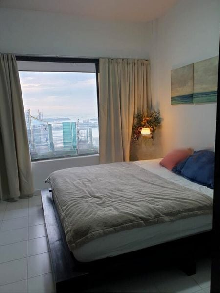 INTERNATIONAL PLAZA 5