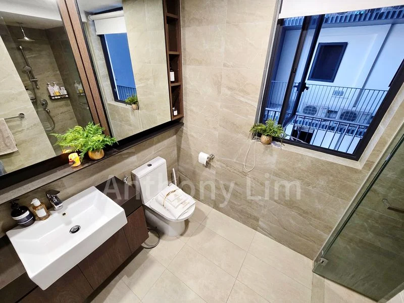 RIVERFRONT RESIDENCES 13