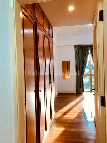 SHERWOOD CONDOMINIUM 8