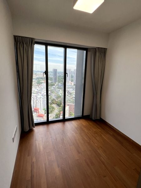 STIRLING RESIDENCES 5