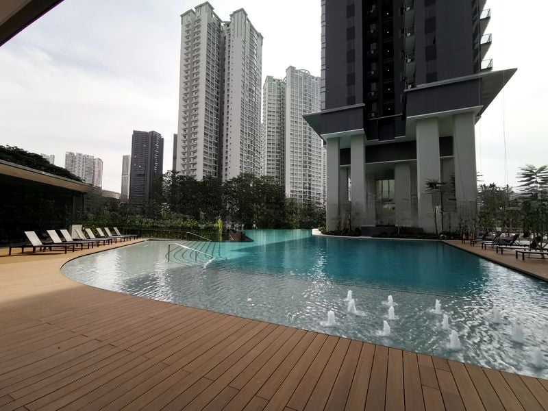 STIRLING RESIDENCES 13