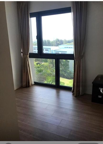 THE LAKEFRONT RESIDENCES 2