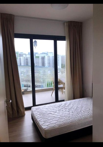 THE LAKEFRONT RESIDENCES 5