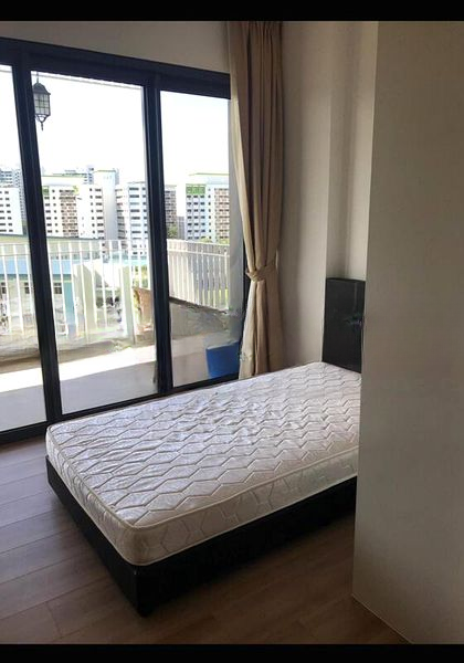 THE LAKEFRONT RESIDENCES 4