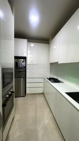 KINGSFORD . HILLVIEW PEAK 2