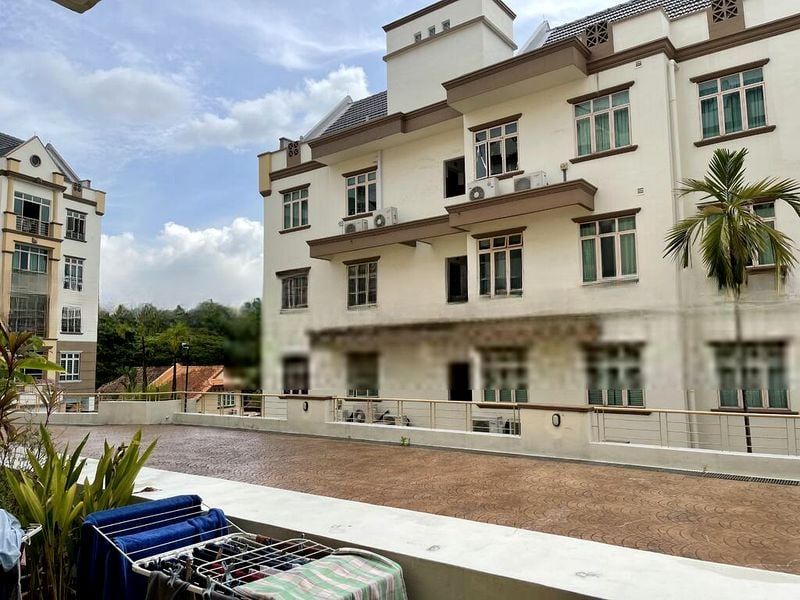 LE HILL CONDOMINIUM 3